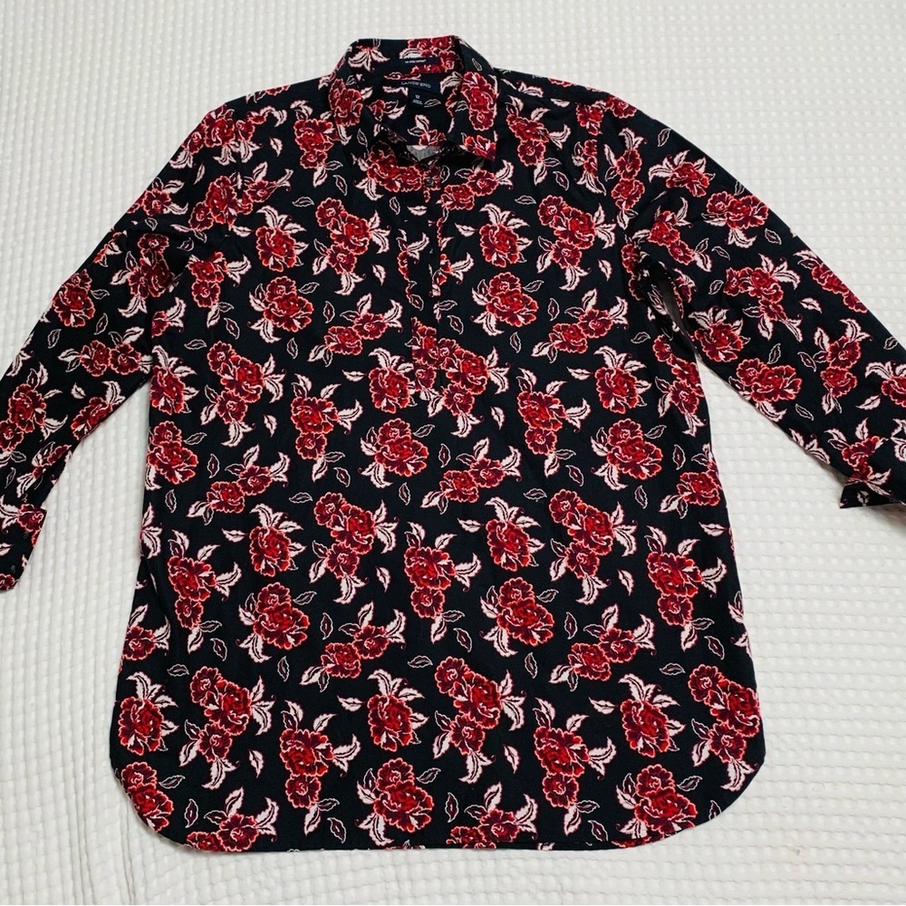 LANDS END WRINKLE FREE NO IRON FLORAL BUTTON DOWN
TUNIC BLOUSE-SIZE 12 - Picture 2 of 13